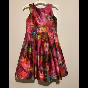 Girl’s dress